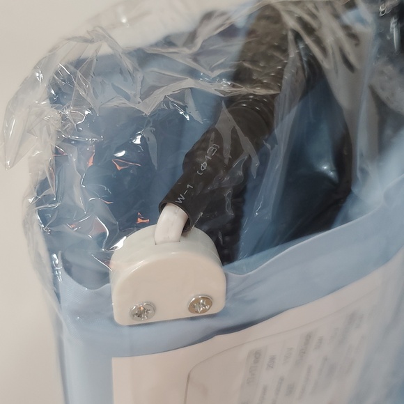 Vagascape Large Pet Heating Pad Waterproof Electric Heated Pet Bed - Picture 14 of 16